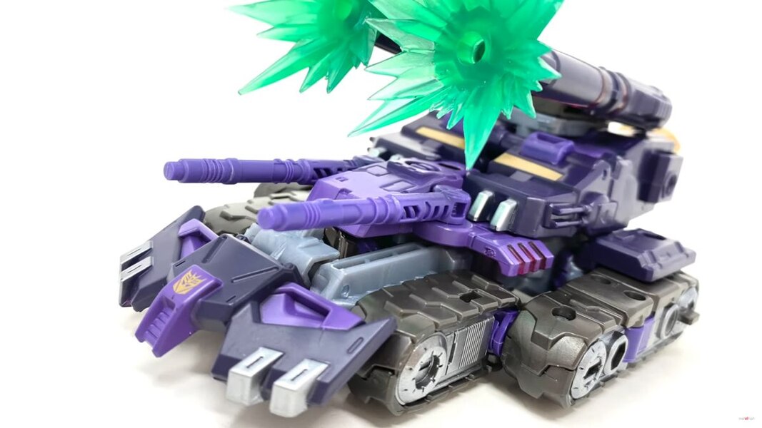 In Hand Image Of Transformers Legacy Evolution Tarn  (3 of 44)